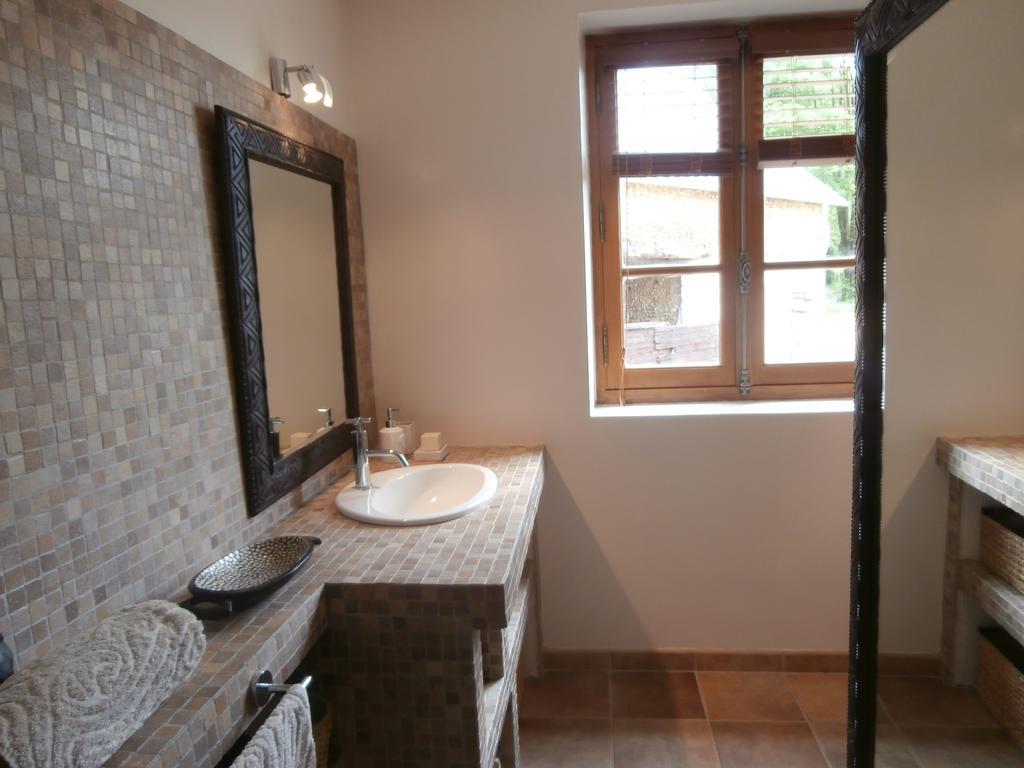 Bed and Breakfast La Tale Chahaignes Номер фото