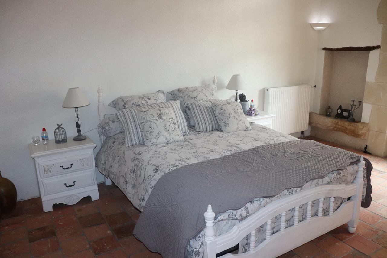 Bed and Breakfast La Tale Chahaignes Экстерьер фото